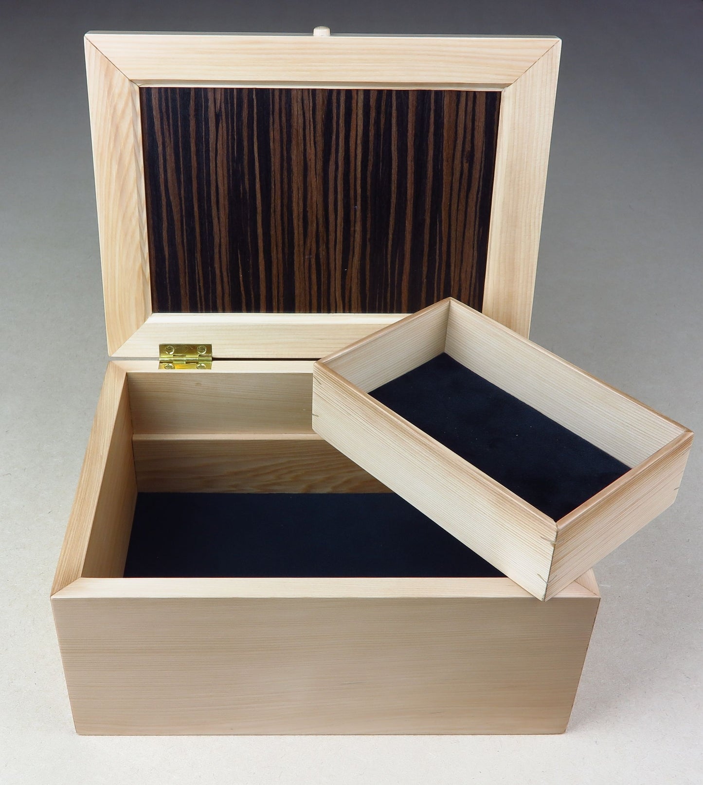 Celery Top and Macassar Ebony Jewellery Box With Tray
