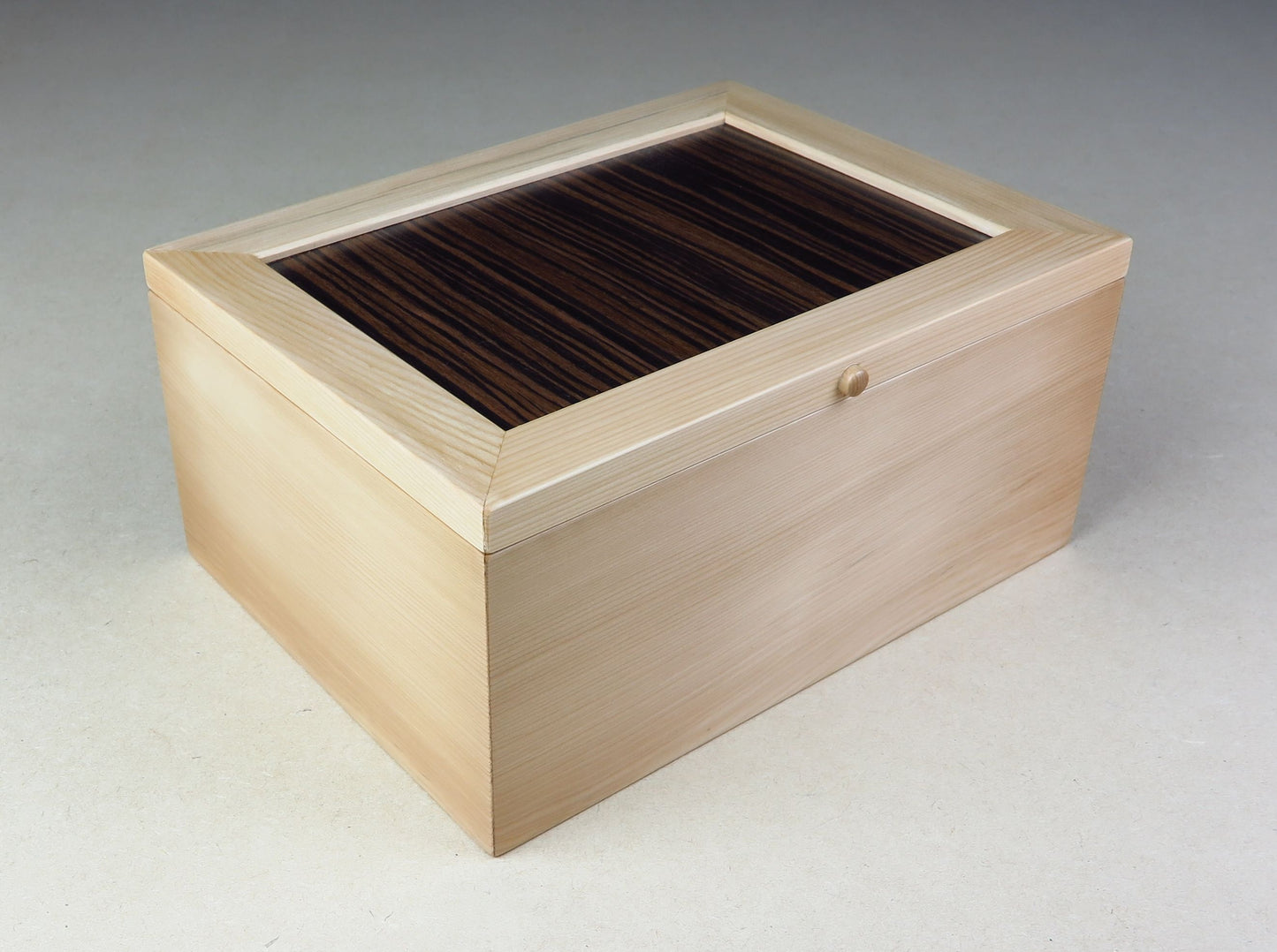 Celery Top and Macassar Ebony Jewellery Box With Tray