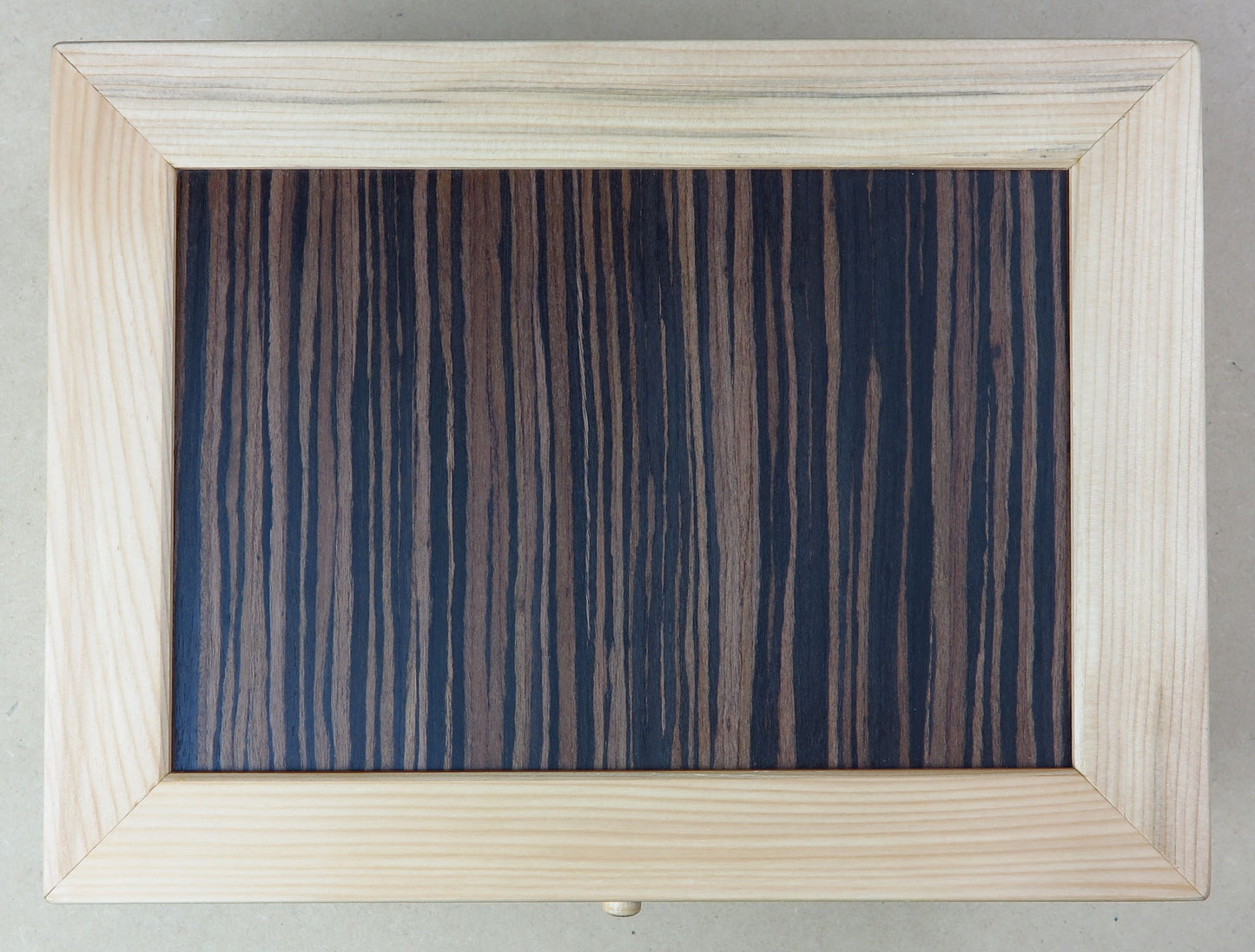 Celery Top and Macassar Ebony Jewellery Box With Tray