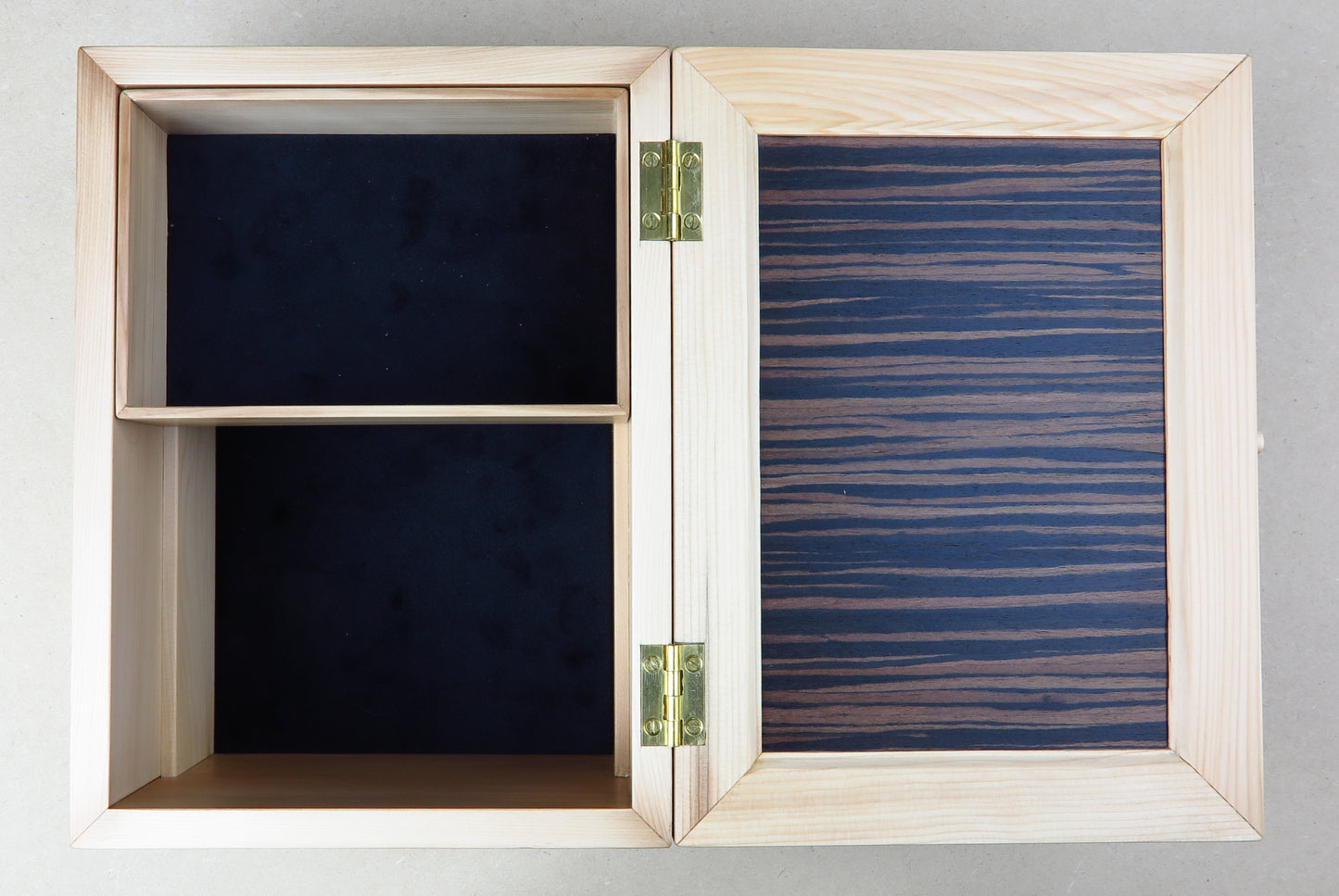 Celery Top and Macassar Ebony Jewellery Box With Tray