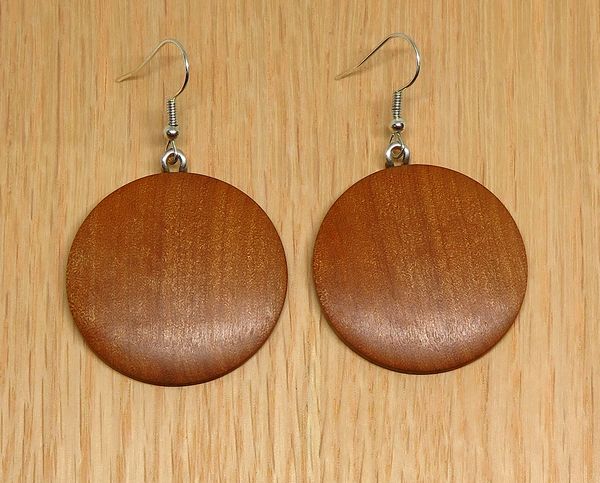 Tasmanian Myrtle Round Drop Earrings - 35mm