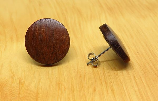 Jarrah Round Stud Earrings
