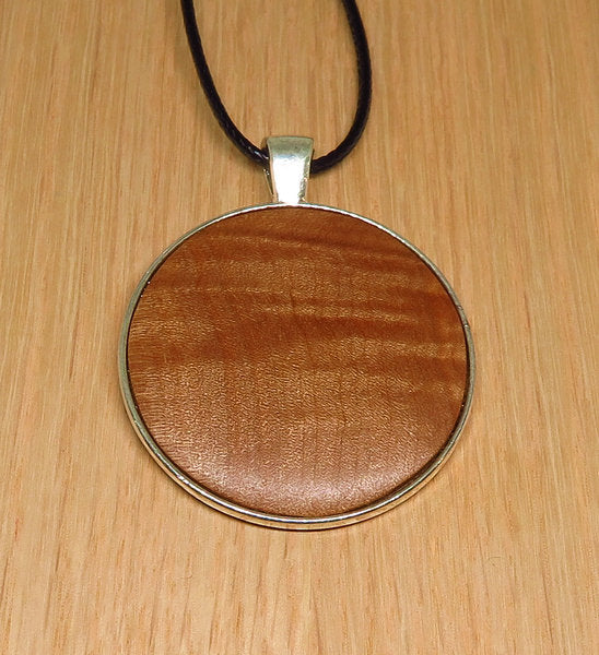 Tasmanian Myrtle Round Pendant