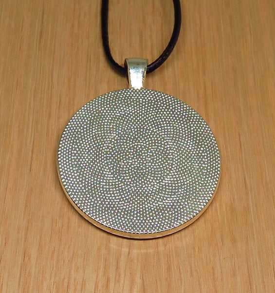 Tasmanian Myrtle Round Pendant