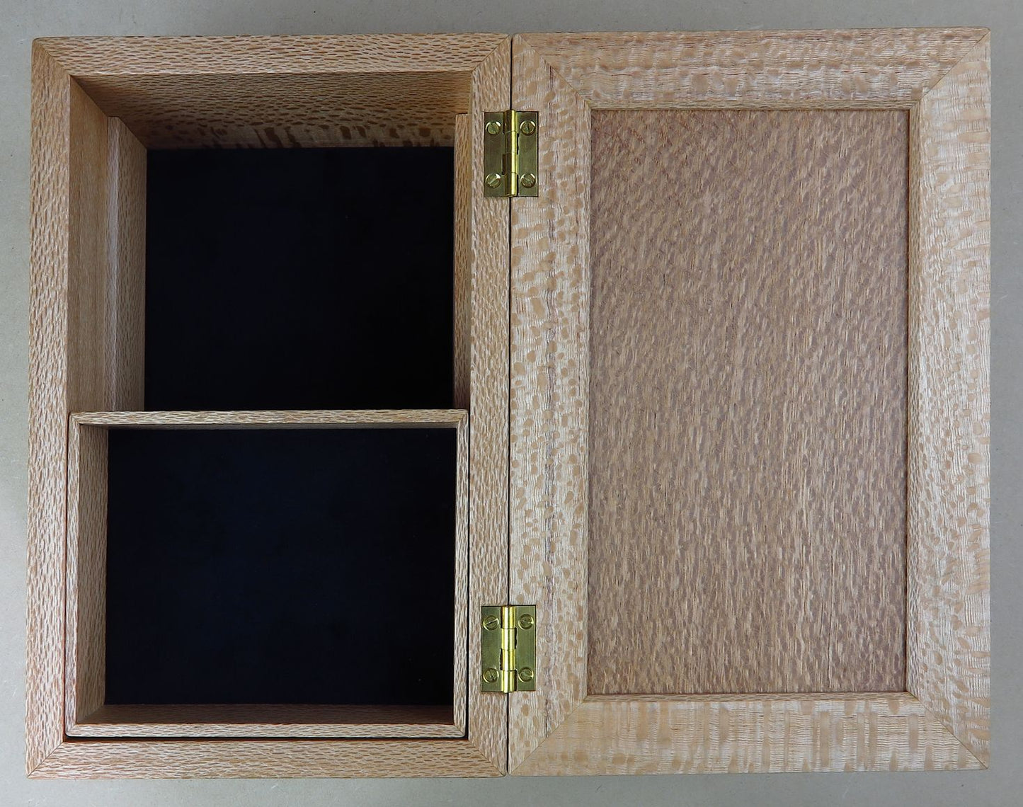 Silky Oak Jewellery Box With Tray